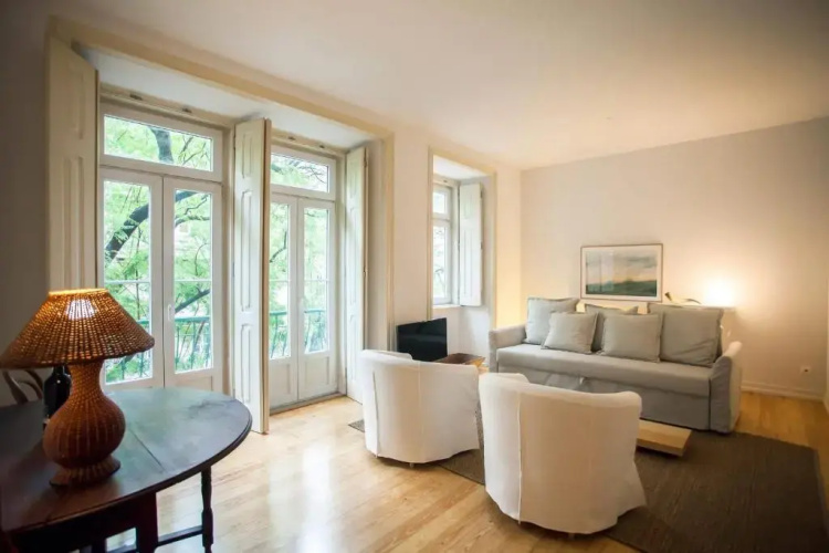 Lovelystay Elegance And Charm