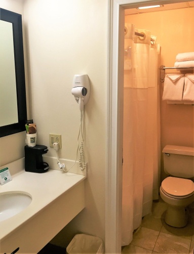 Quality Inn & Suites Middletown - Newport photo 11