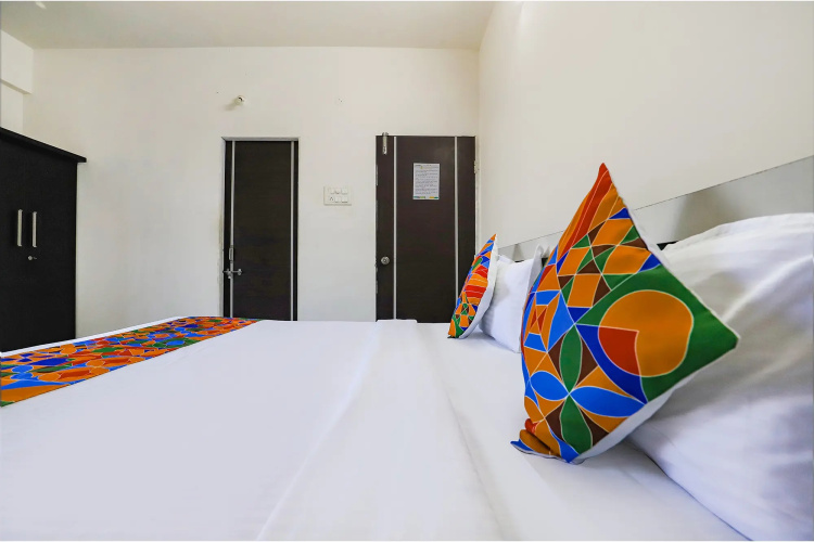 Fabhotel Elite Palm
