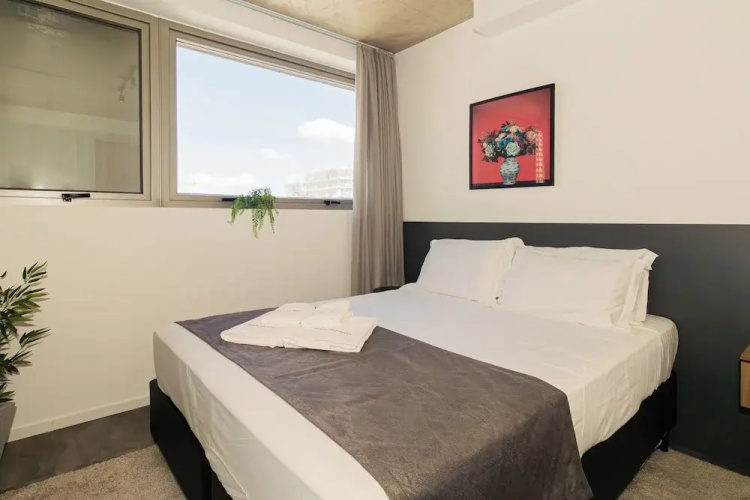 Duplex com piscina e academia