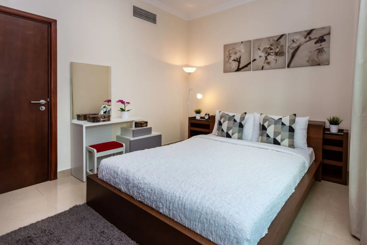 Modern And Bright 1 Br Apartment Amazing Views