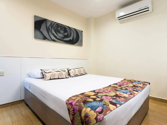 Hotel 81 Cosy
