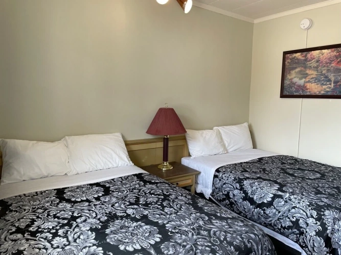 Economy Quadruple room