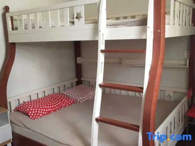 Bed in Dorm (female dorm)
