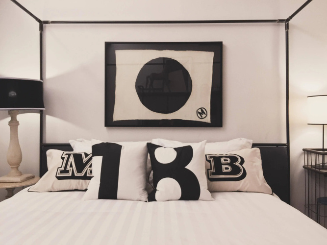 M Boutique Station 18