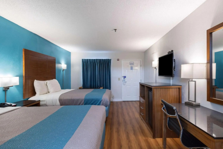 Motel 6 Albany, GA
