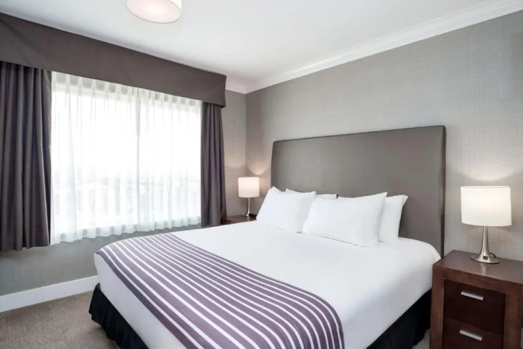 Standard Double Suite