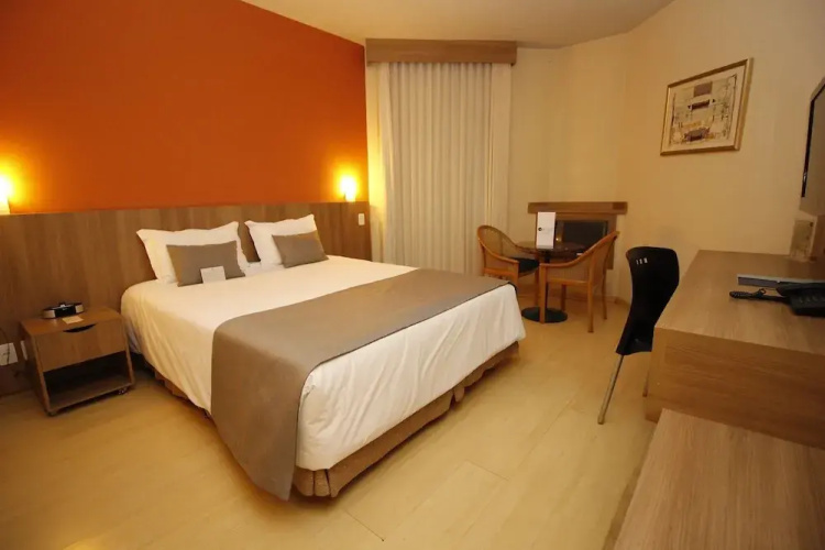 Actuall Convention by Summit Hotels