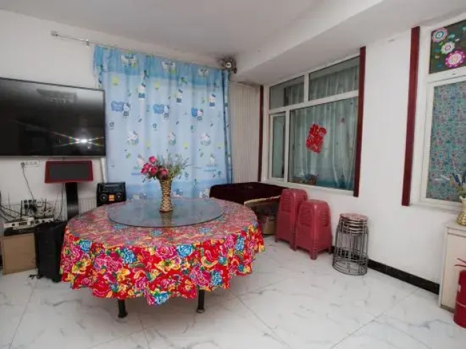 Jixiang Gege Hostel