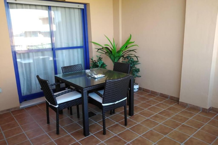 3 Bedrooms Apartment