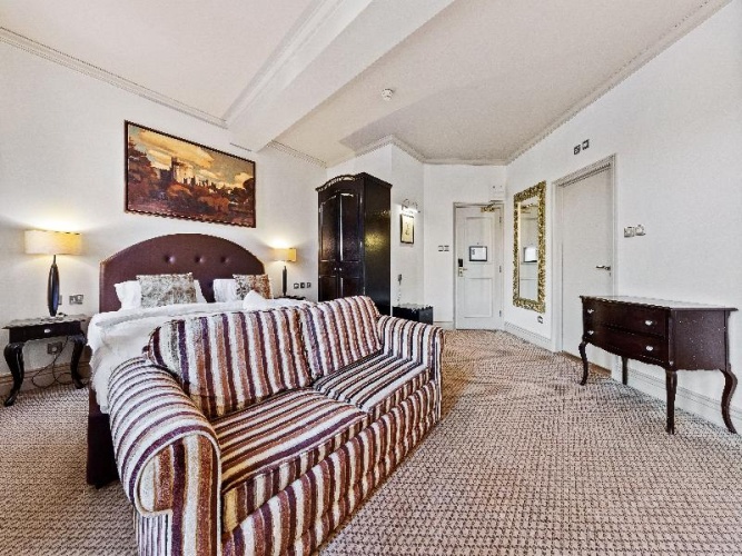 Deluxe Single room