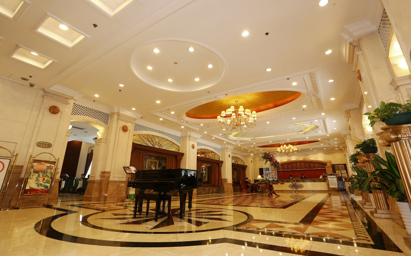 Grand Palace Hotel