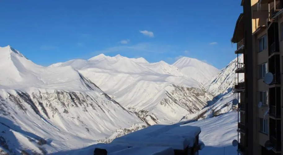 GoGudauri Pent House
