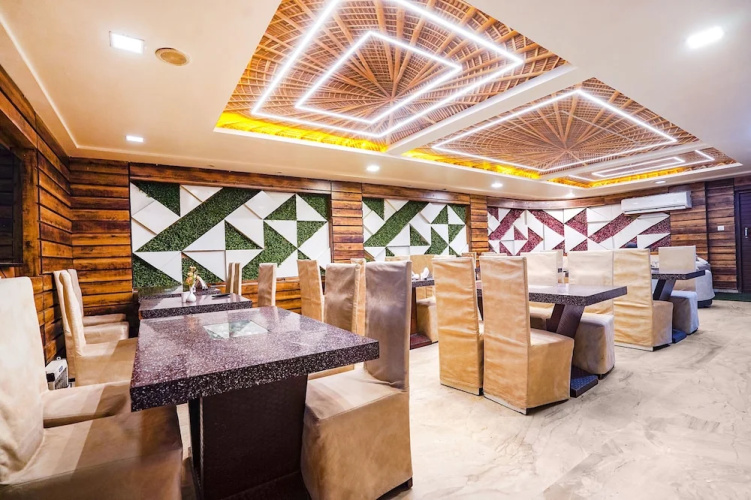 Fabhotel Prime Mansa