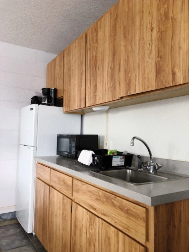 Deluxe Quadruple Studio