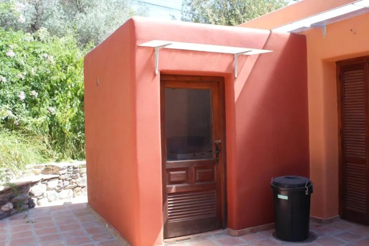 2 Bedrooms Cottage