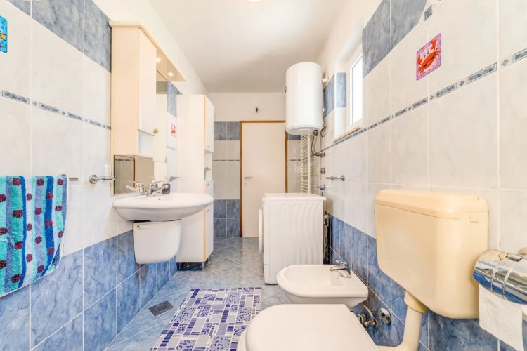 Apartments Maestral