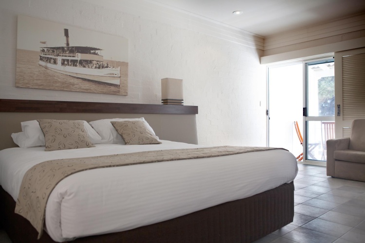 Premium room with lake view