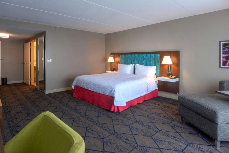 Hampton Inn & Suites ATL-Six Flags
