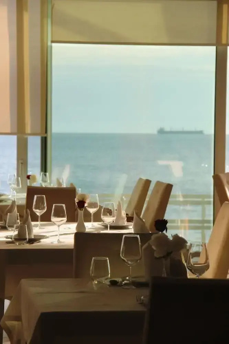 Ventus Harbor Hotel