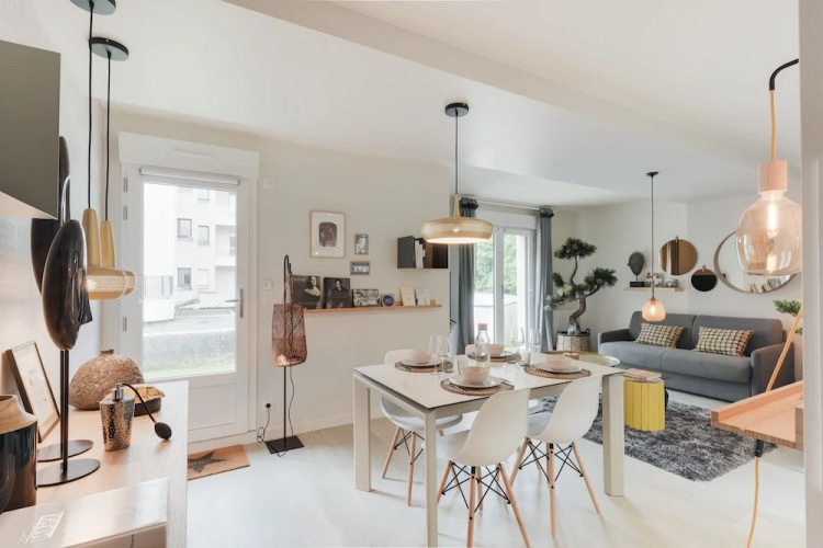 Bonzaï-superbe Logement Avec Parking