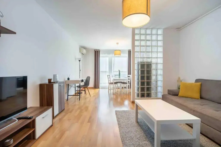 Perfect Studio with View and Undergound parking