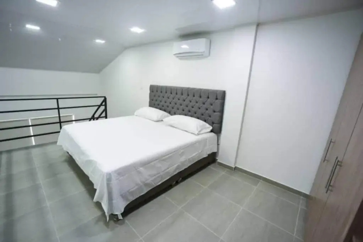 302-LINDO APARTAESTUDIO DUPLEX EN GRanada