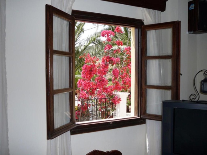 2 Bedrooms Suite with balcony and with sea view