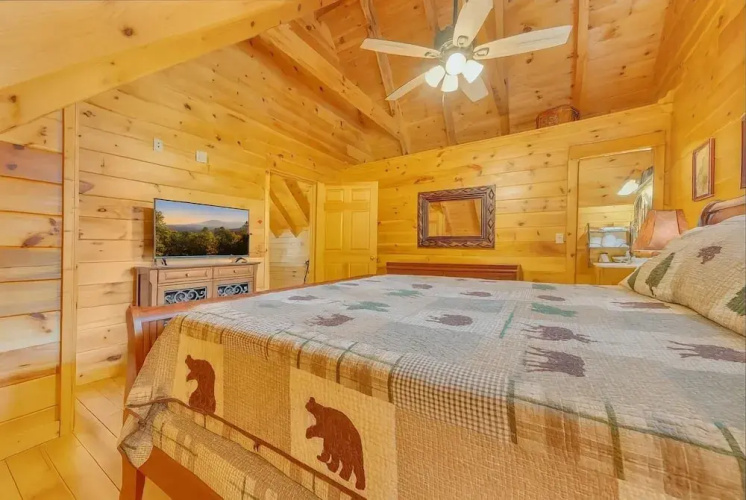 Chillin N Grillin 2 Bedroom Cabin