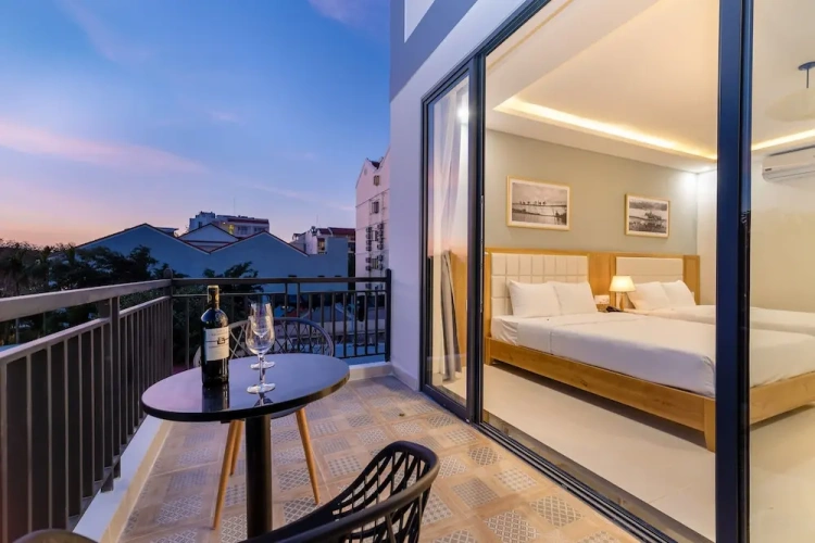 1 Bedroom Standard Family room with balcony