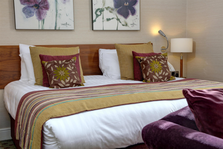 The Bull Hotel, Peterborough