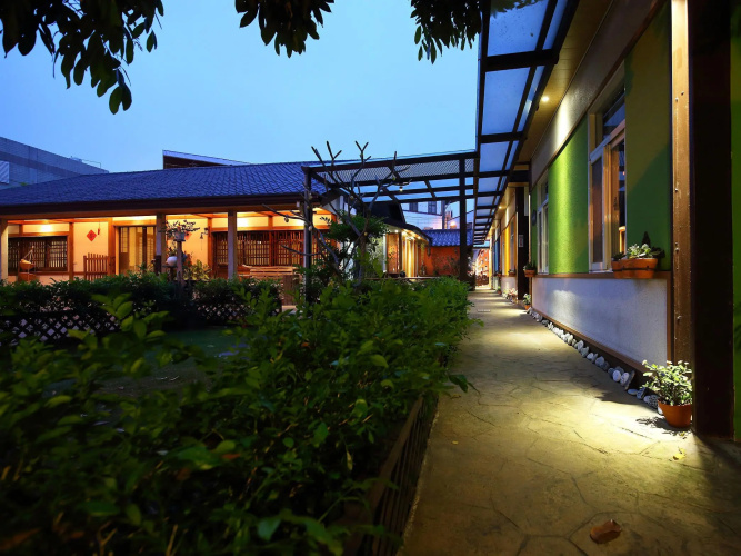 Jasmine Orange B&B