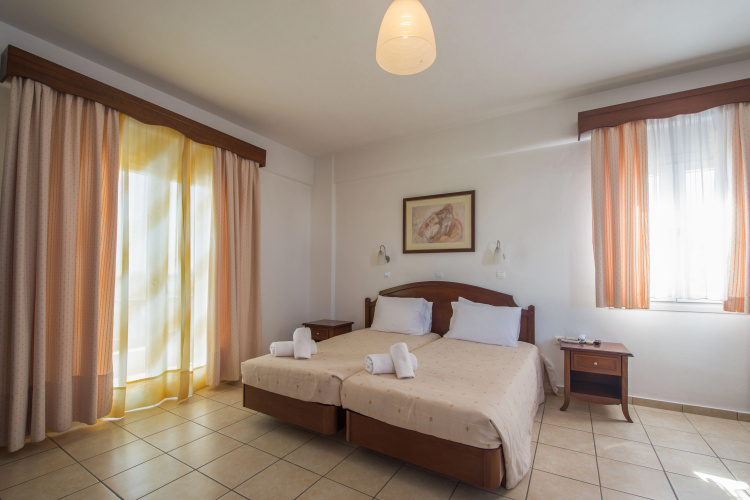 Giannoulaki Resort
