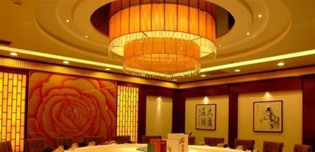 Taetea Hotel(安康大益膳房酒店)