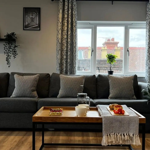 Penthouse On The Rows - Cathedral Views