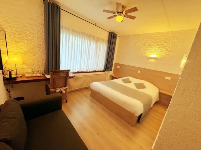 Standard Double room with view