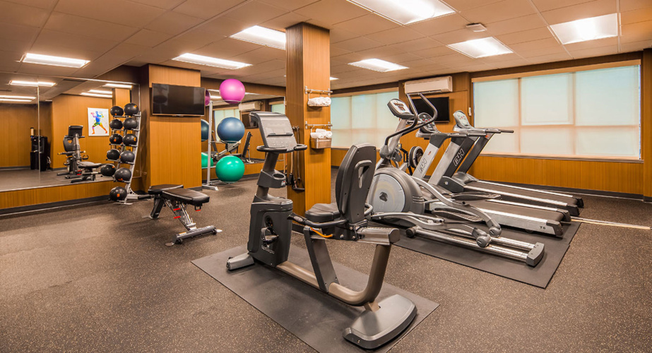Best Western Plus Carlton Plaza Hotel photo 22