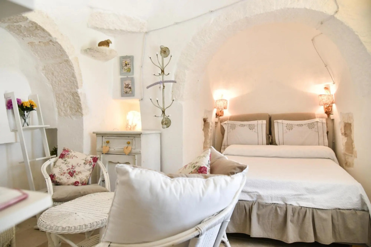 Trullo Albamarina with sea view Pool
