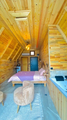 Deluxe Bungalow