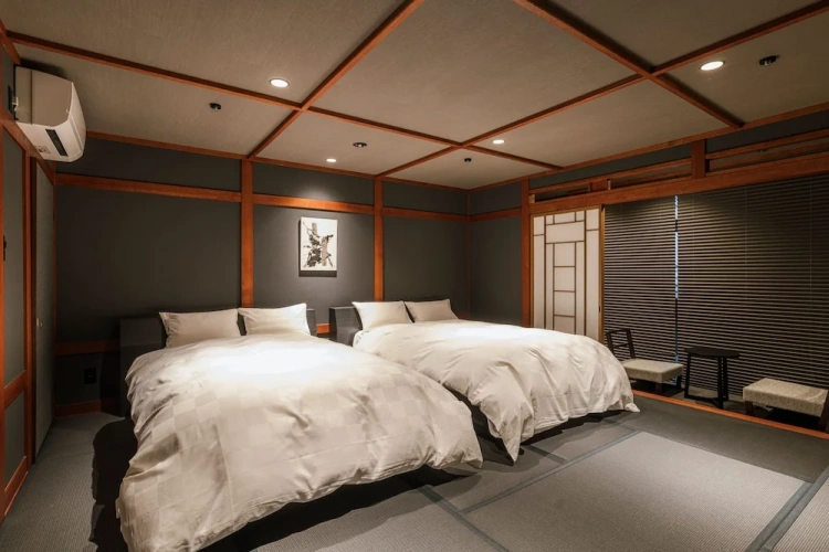 Standard Twin room