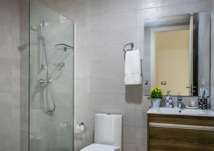3 Bedrooms Deluxe Apartment