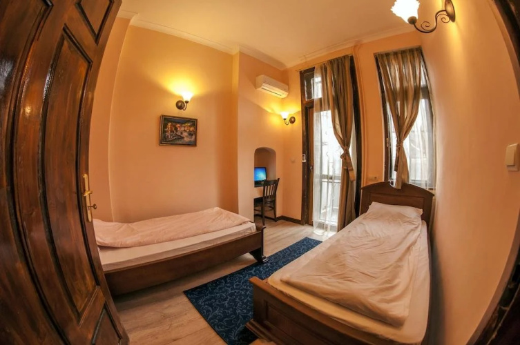 Lopera Guest House