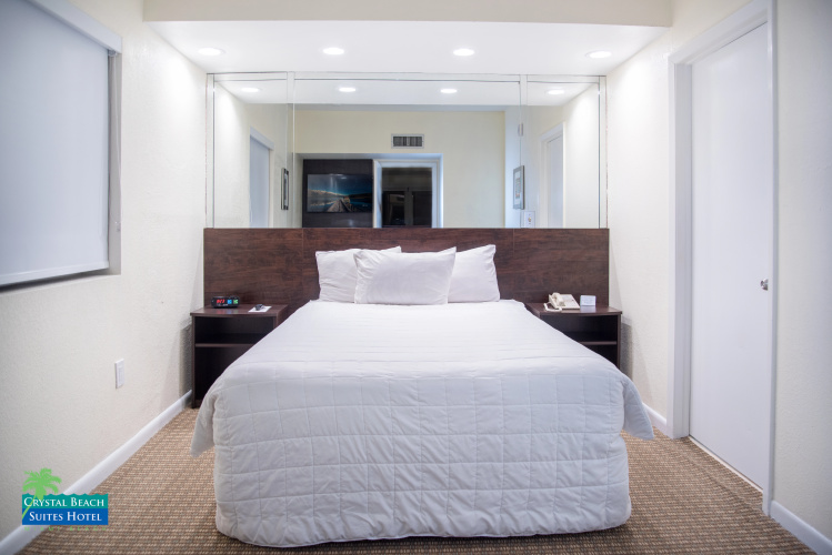 Crystal Beach Suites Miami Oceanfront Hotel
