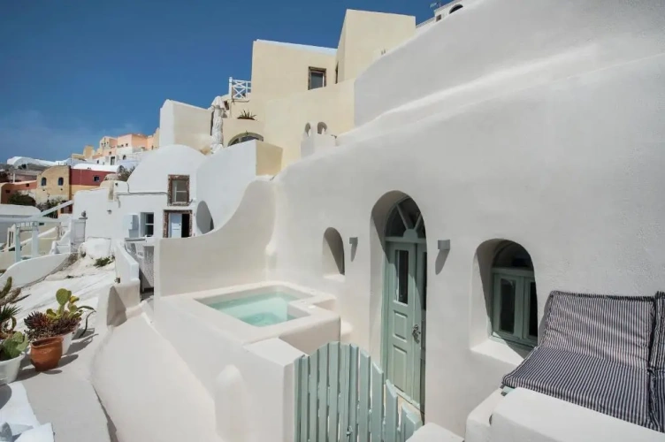 2 Bedrooms Villa with mountain view