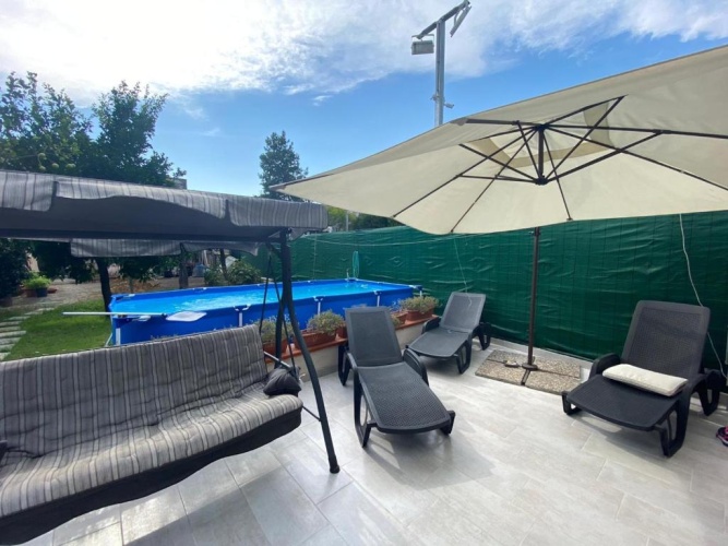 Standard Double room with pool view