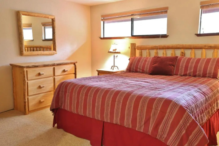 8 Leisure-Hot Tub-3BR/2BA
