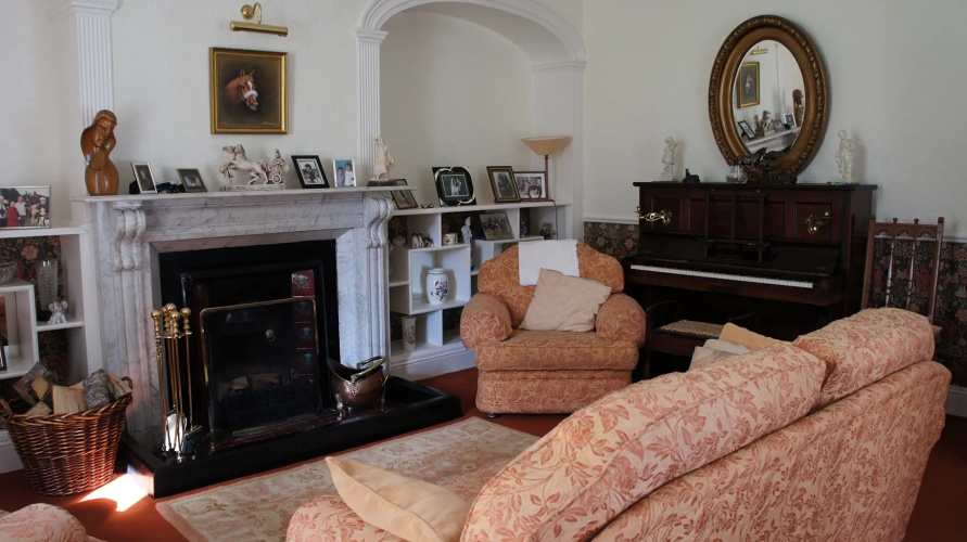 Bansha House