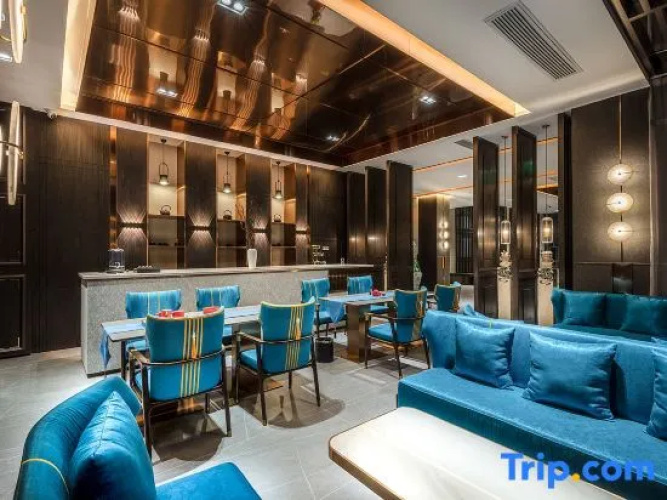 Pu'er Century Tea Source Hotel