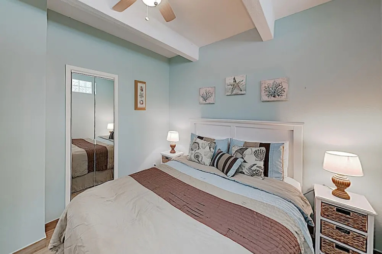 Updated Shorefront W/ Pool - Walk To Waves! 2 Bedroom Condo