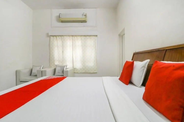 Amar Hotel By GRB